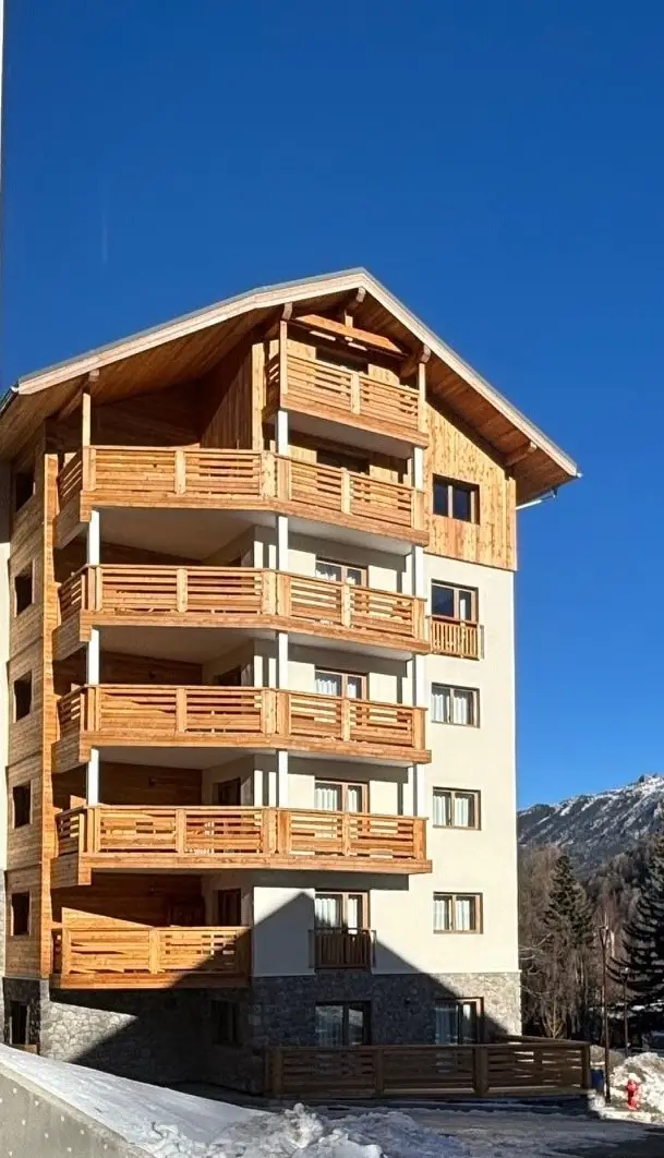 photo vars 1 bis Living Stone