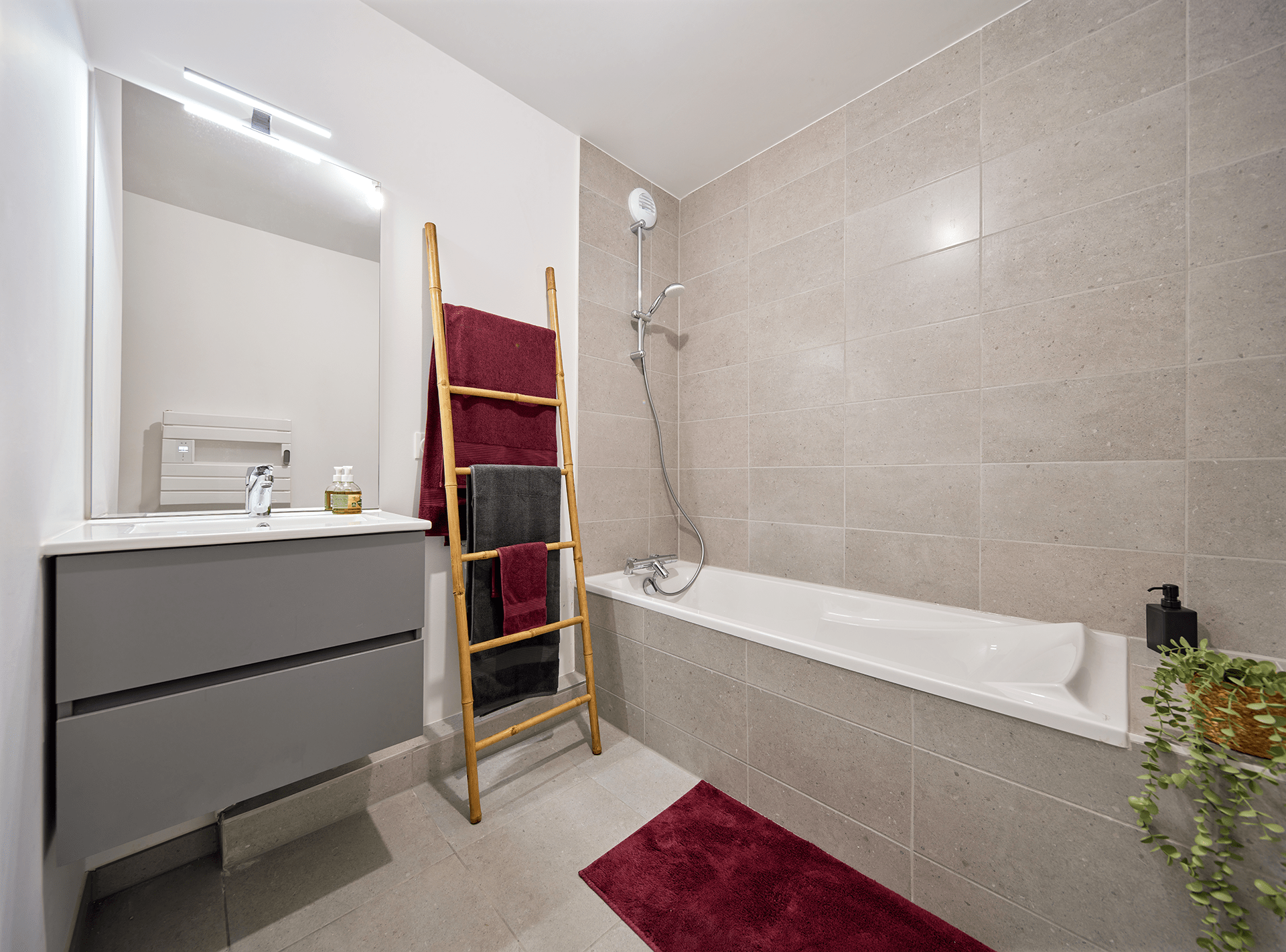 _R5_5003_Panorama_R2